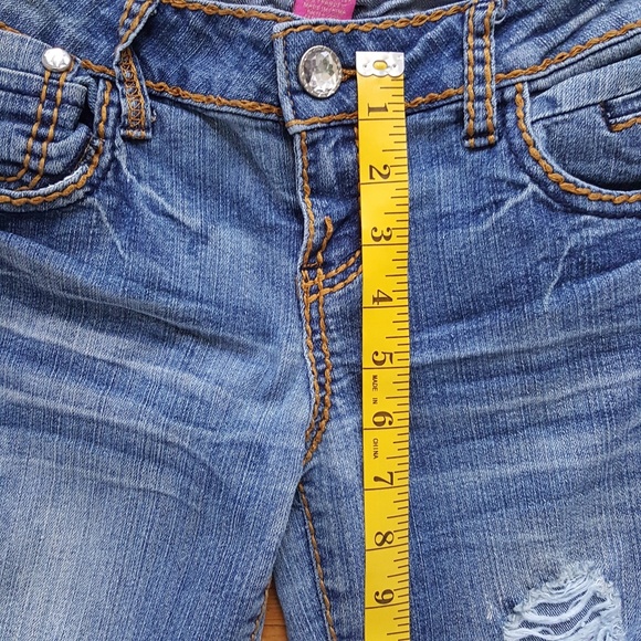 Almost Famous Destructed Junior Blue Jeans Size 7 - Picture 8 of 8